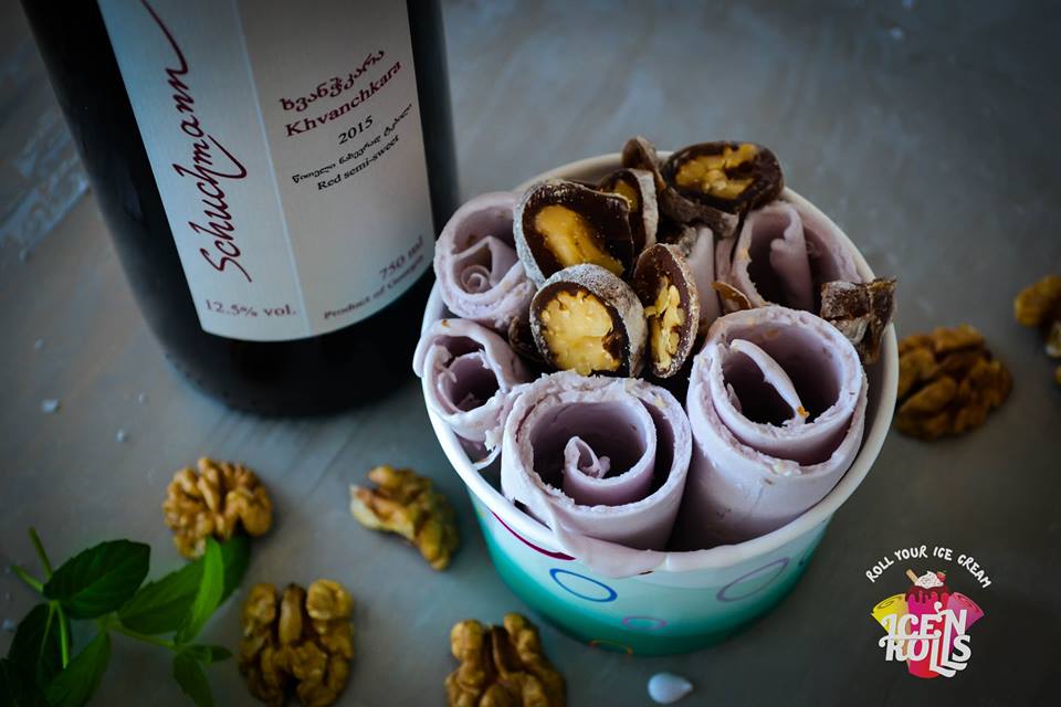 Wine ice cream with churchkhela appears in Tbilisi geotv.ge